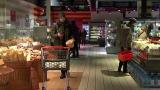 Хочете їсти – діставайте заначку: супермаркети підняли ціни на макарони, хліб та ковбасу