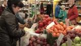 Супермаркети та ринки стрімко опускають ціни на моркву, капусту та цибулю: який овоч здешевшав найбільше