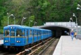 В Киевском метрополитене увеличили интервал движения поездов из-за нехватки работников