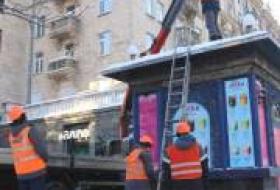 В центре Киева завершили демонтаж временных сооружений с просроченными документами
