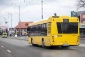 В поминальные дни, с 19 по 22 апреля, в Киеве организуют дополнительный транспорт к кладбищам