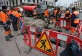 В Киеве ремонтируют дороги после зимы