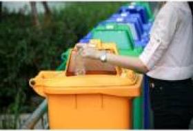 Появилась карта контейнеров для сортировки отходов, корзинами б/у одежды в Киеве