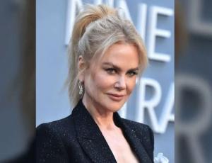 Папараці застали Ніколь Кідман під час прогулянки Сіднеєм у сукні і без білизни