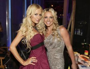 Тільки вона може це зрозуміти: Періс Хілтон розповіла про свою дружбу з Брітні Спірс