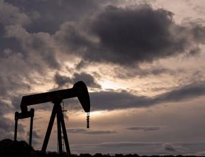 Цены на нефть обвалились после прекращения огня