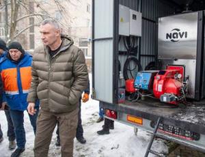 Тисячі людей без зброї в руках борються за життя Києва: Віталій Кличко відповів Володимиру Зеленському