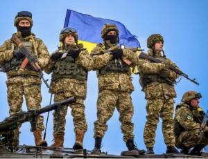 «Ви стояли міцно, коли в Україну майже ніхто не вірив»: Зеленський звернувся до військових з нагоди Дня ЗСУ (відео)