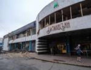 На станции метро «Лукьяновская» завершили замену входных дверей