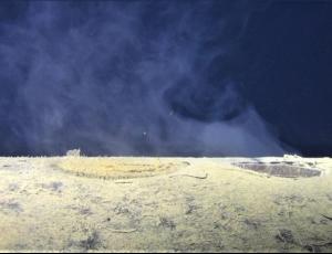 Затонувшая советская подводная лодка загрязняет океан радиацией