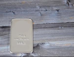 Серебро достигло нового максимума в $80