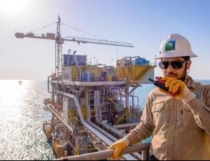 Саудиты возобновили загрузку нефти на супертанкеры