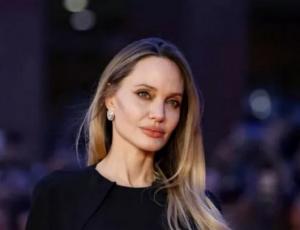 «Мене ніби зламали»: Анджеліна Джолі зробила відверте зізнання про розлучення з Бредом Піттом