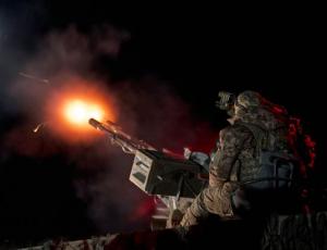 В Киеве раздаются взрывы, город под атакой дронов