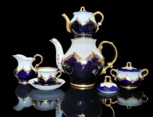 «Баранівський сервіз „Бутон“ було подаровано президенту США Ніксону», — колекціонерка Людмила Карпінська-Романюк