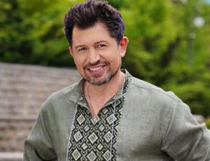 Відомий український ведучий потрапив в ДТП: що відомо про наслідки