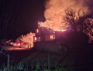 Росіяни завдали удару Чернігову: пошкоджено житлові будинки, є жертви