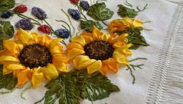 «Вишиті речі в інтер’єрі — не „декор з минулого“, а живі акценти», — майстриня Валентина Матвєєва