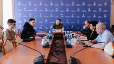 Доступний інтернет і мобільний зв’язок для кожного: у Комітеті з питань цифрової трансформації відбувся круглий стіл