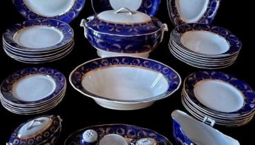 «Сервіруючи стіл кобальтовим сервізом, важливо враховувати деякі нюанси», — колекціонерка Людмила Карпінська-Романюк