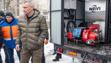 Тисячі людей без зброї в руках борються за життя Києва: Віталій Кличко відповів Володимиру Зеленському