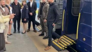 Королівський сюрприз: принц Гаррі несподівано прибув до Києва