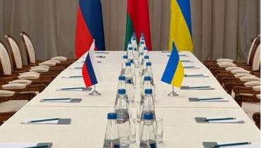 Виграють росія та Ізраїль: як війна на Близькому Сході блокує українські переговори щодо завершення війни