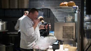 Спрос вырос в 7 раз: какие профессии в Украине массово переходят на гибкий график