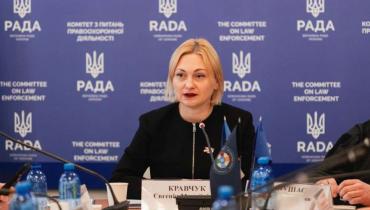 росіяни, порушуючи міжнародне право, прицільно б’ють по українських та іноземних журналістах. Маємо протидіяти цьому на всіх рівнях: Євгенія Кравчук