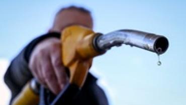 Цена на нефть растет несмотря на планы освободить запасы