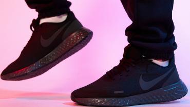 Як підібрати кросівки Nike під спортивний костюм