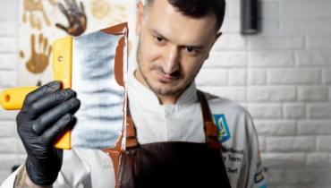 «У шоколаді є п’ять ключових смаків», — шоколатьє Руслан Громаковський