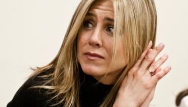 Це не весело: Дженніфер Еністон пояснила, як почувається в новому періоді життя