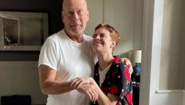 «Ніхто не знає, скільки часу залишилось»: родина Брюса Вілліса використовує кожну мить, щоб зробити його життя щасливим