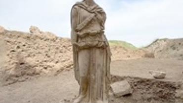 В Турции нашли уникальную двухметровую статую Афины