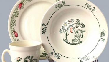 «Можливо, й у вашому домі є вінтажний дитячий посуд», — колекціонерка Людмила Карпінська-Романюк