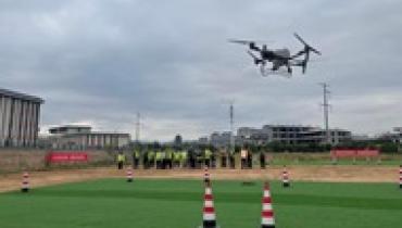 Китайские ученые научились заряжать дроны прямо во время полета