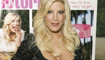 «Завжди рівнялась на мене»: Торі Спеллінг зізналась, що зробило її зв’язок з Періс Гілтон особливим