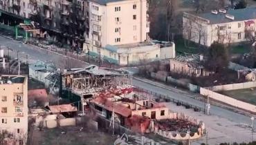 Відрізані від світу, виїхати неможливо: в Олешках залишилися діти, окупанти вбивають місцевих за їжу