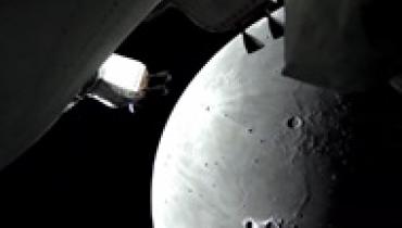 Artemis II сфотографировал обратную сторону Луны и установил новый рекорд