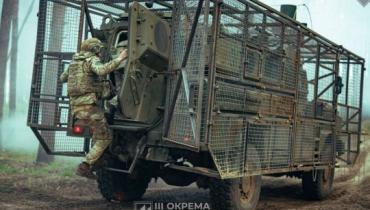 Лише одна, але рятує життя: у ЗСУ засвітилася рідкісна «бойова швидка» з ПАР