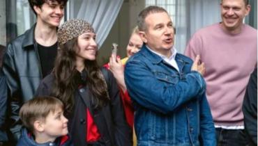 Розкішний Emily Resort стане серцем зйомок ромкому про українську Емілі: що відомо