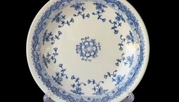 «Мереживний декор на фаянсі — справжнє диво», — колекціонерка Людмила Карпінська-Романюк