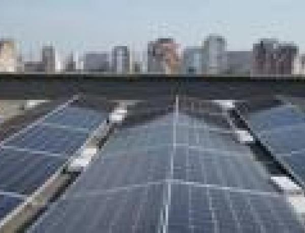 В Киеве наращивают использование систем накопления энергии и солнечной генерации в учебных заведениях