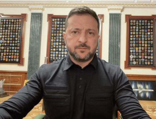 Російське небо стає небезпечним: Зеленський попередив авіакомпанії про ризики польотів