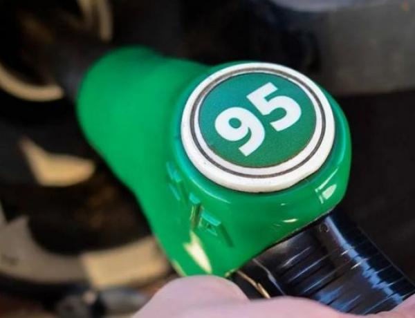 Крим без пального: окупаційна влада ввела жорсткі обмеження на продаж бензину