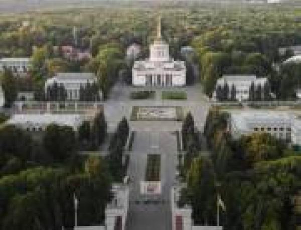 На ремонт зоны питания ВДНГ потратят 54 миллионов гривен и вырубят часть деревьев