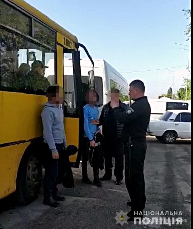 Київські поліцейські продовжують виявляти осіб, які порушили міграційне законодавство