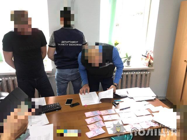 На Харківщині викрили посадовців ДВС та ДФС в отриманні неправомірної вигоди