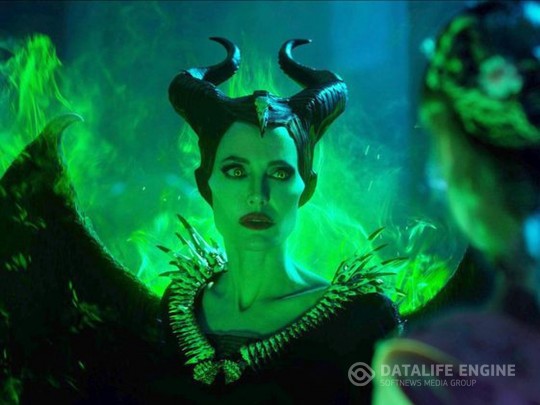 Вышел первый трейлер фильма «Малефисента-2» с Анджелиной Джоли (видео)